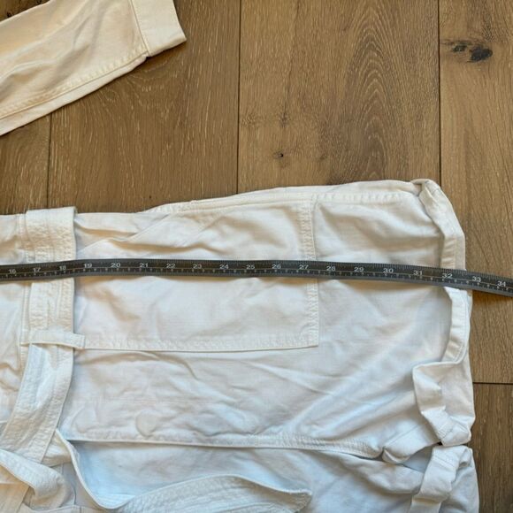 Joe's Jeans
Alexa Shortall in WHITE - Picture 9 of 11